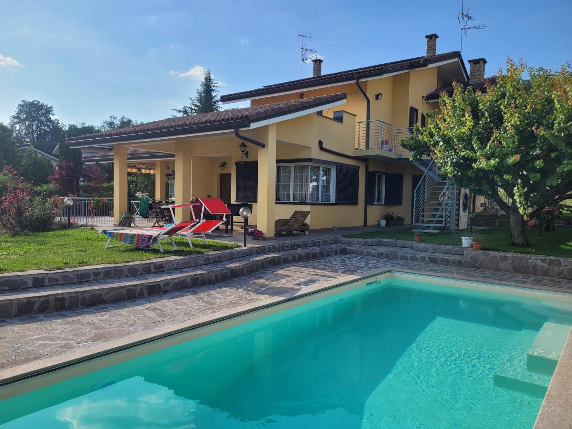 Casa Vacanze Alice E Arianna Кайро-Монтенотте Экстерьер фото